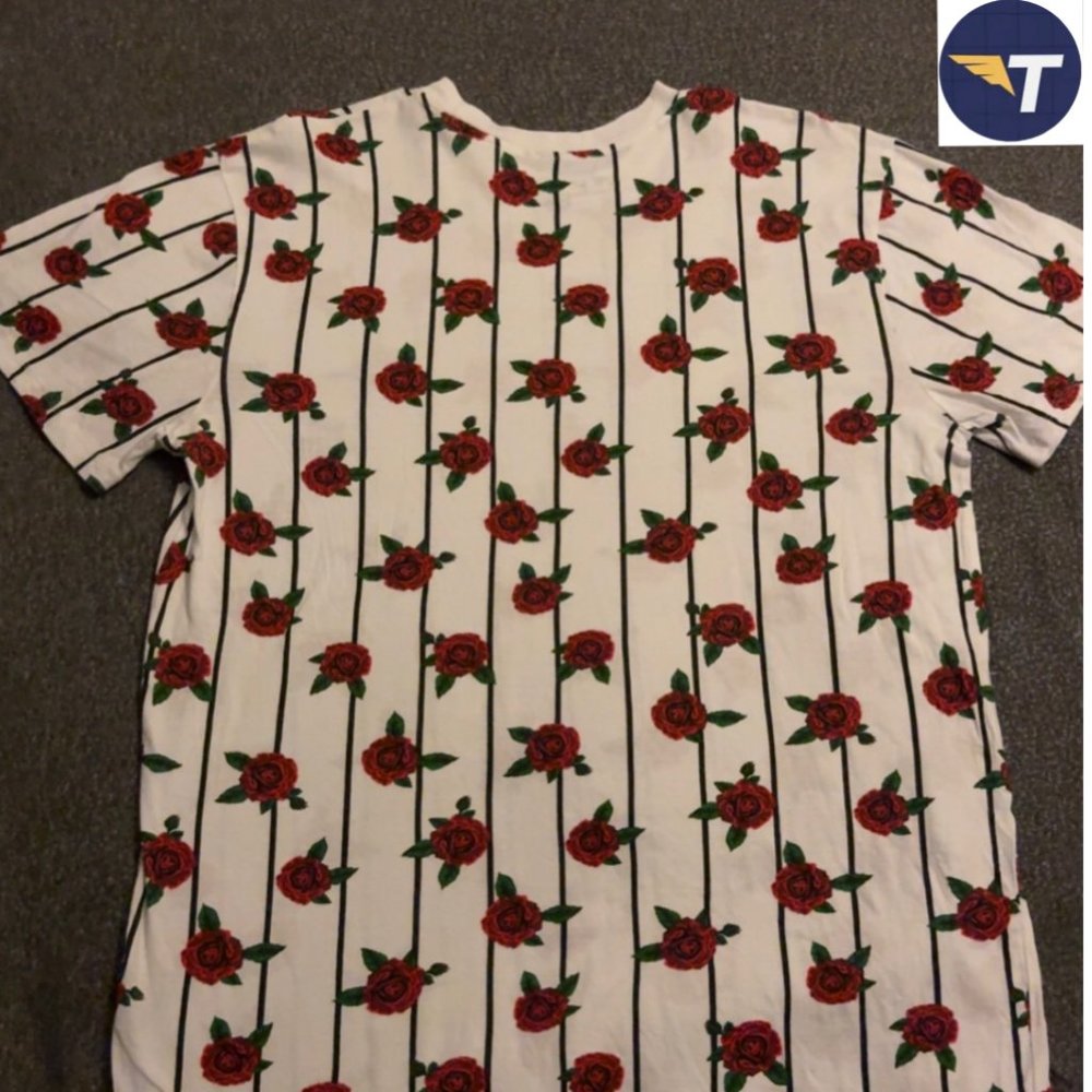 Rose Pedal Strip White And Red T-Shirt (XL)